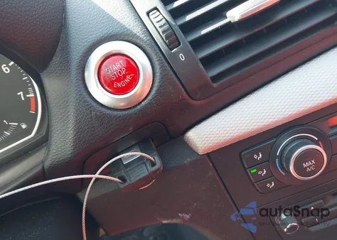 2013 BMW 128I z USA, uszkodzony, nr VIN WBAUP9C55DVS94879